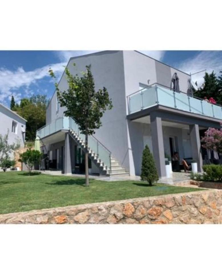 Apartmani Deluxe Jasenice  Esterno foto