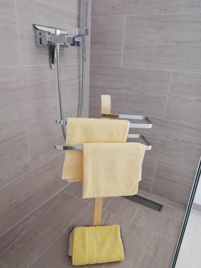 Apartmani Deluxe Jasenice  Esterno foto